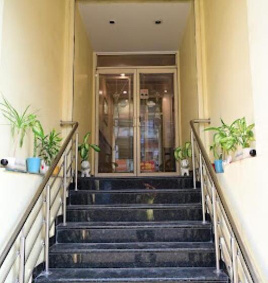 هتل Suncity Prayagraj