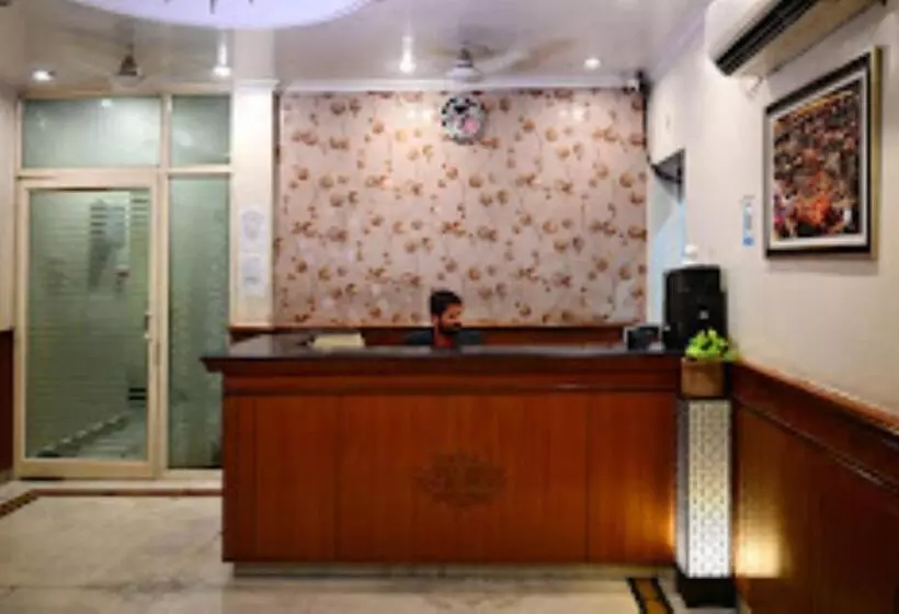 ホテル Suncity Prayagraj