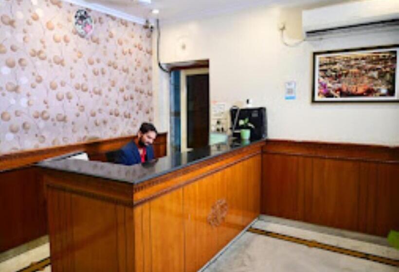 هتل Suncity Prayagraj