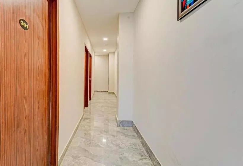 Hotelli 81 Tristar