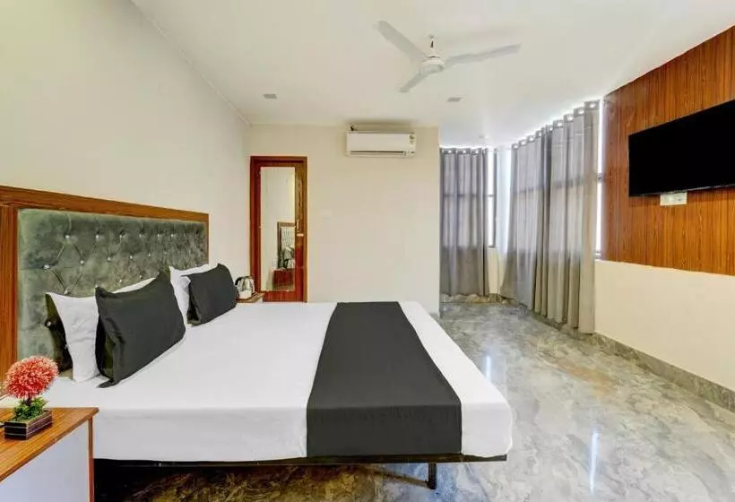 Hotelli 81 Tristar
