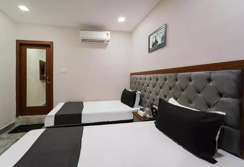 Hotelli 81 Tristar