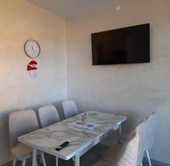 Majatalo къща за гости грошъ