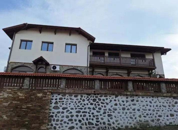 Majatalo къща за гости грошъ