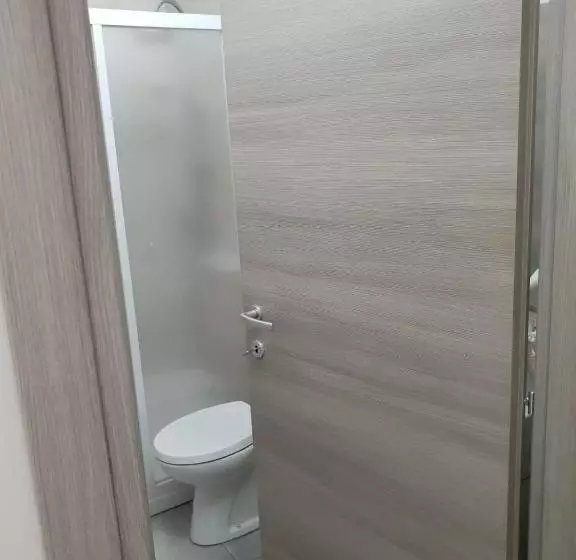 ペンション élite Rooms