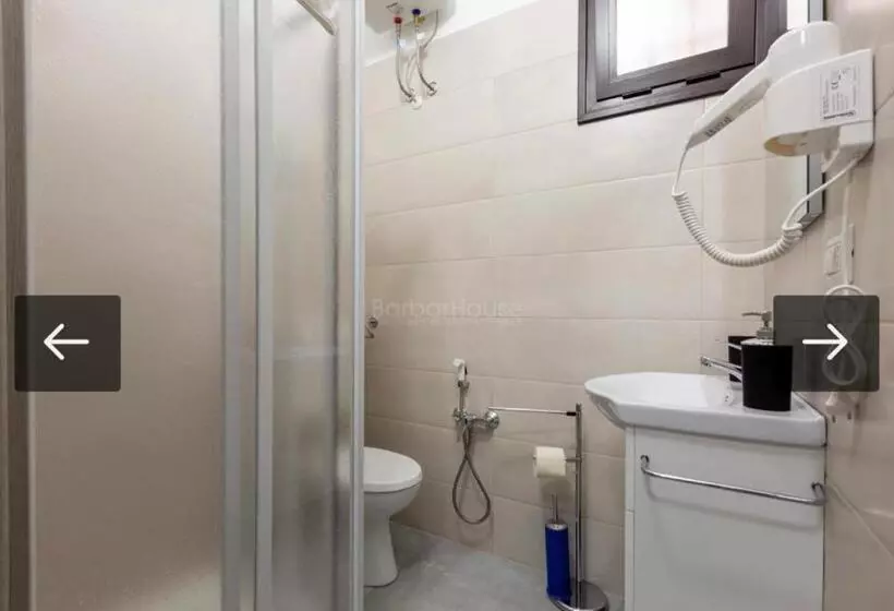 ペンション élite Rooms