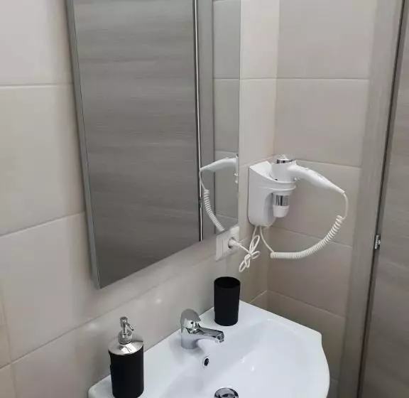 ペンション élite Rooms