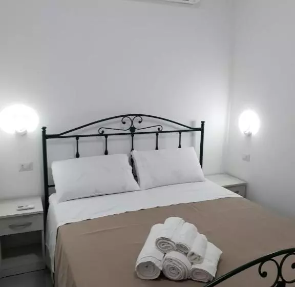 ペンション élite Rooms