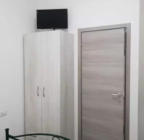 ペンション élite Rooms