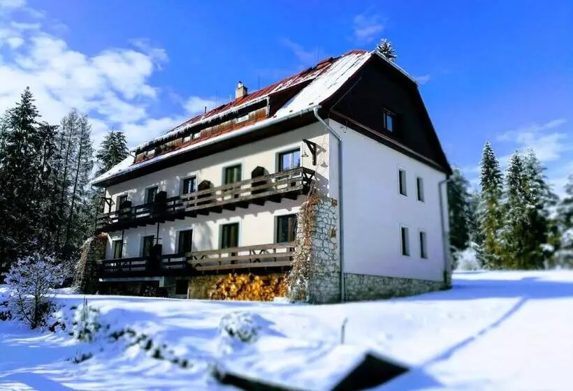 Majatalo Rekreačné Zariadenie čingov   Slovenský Raj