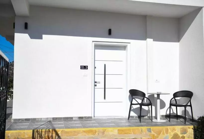 پانسیون Villa Kaceli