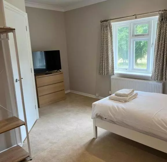 Aamiaismajoitus (B&B) Lordington Park