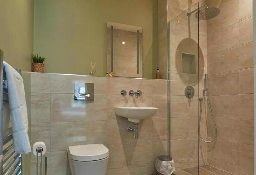 Aamiaismajoitus (B&B) Lordington Park