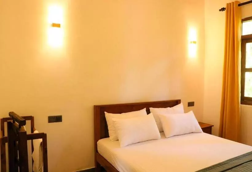 Aamiaismajoitus (B&B) Opera House Hiriketiya#