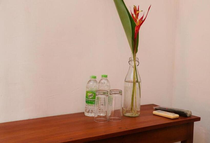 민박 Opera House Hiriketiya#