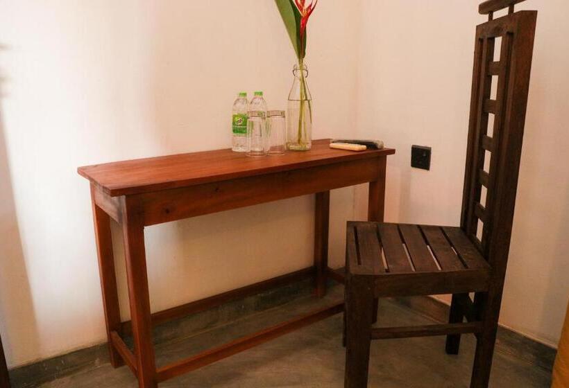 민박 Opera House Hiriketiya#