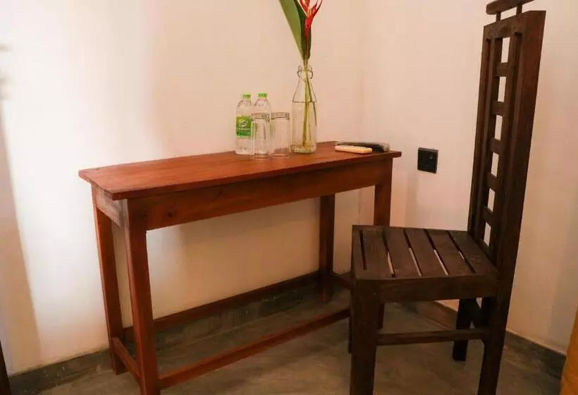 Aamiaismajoitus (B&B) Opera House Hiriketiya#