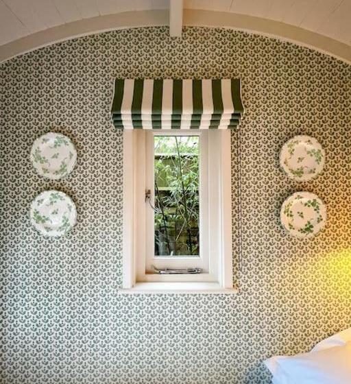 Nocleg ze śniadaniem Shepherd S Hut At The Granary