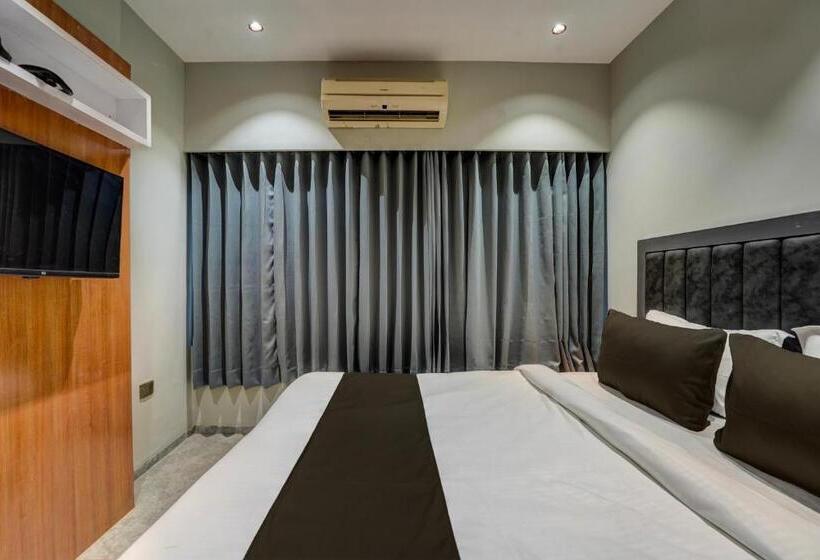 Collection O Hotel Relax Inn