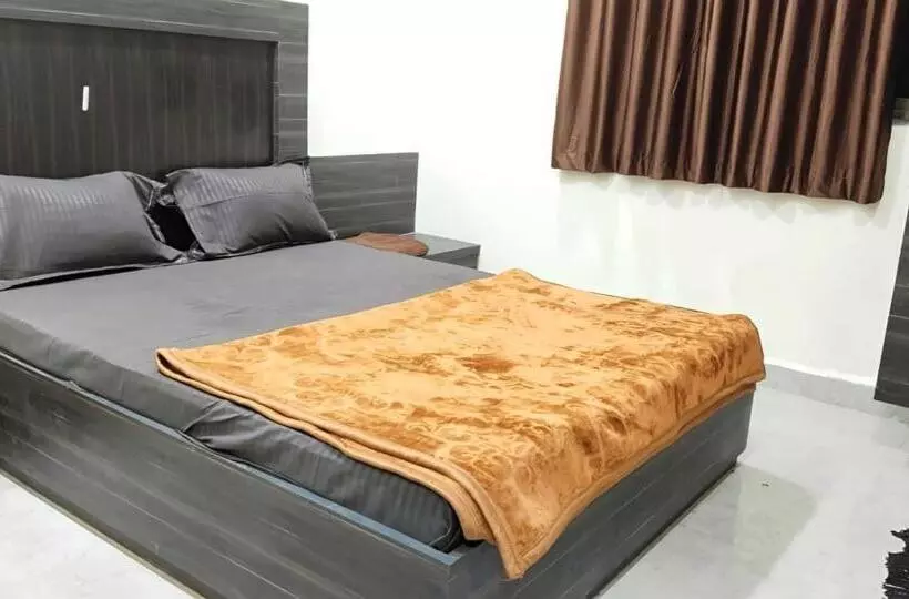 Oyo Hotel Jugnu