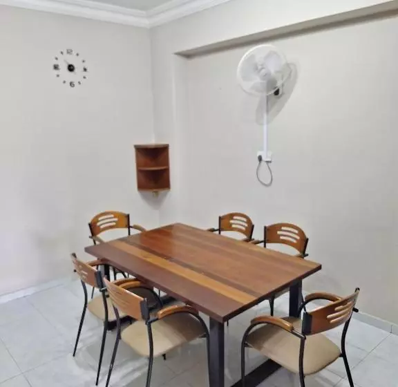 Majatalo 23 Sri Kluang Homestay Up To 15pax