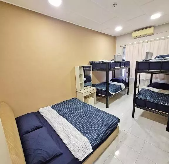 Majatalo 23 Sri Kluang Homestay Up To 15pax