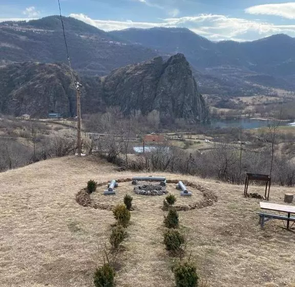 ペンション Arevatsag Canyon Guesthouse
