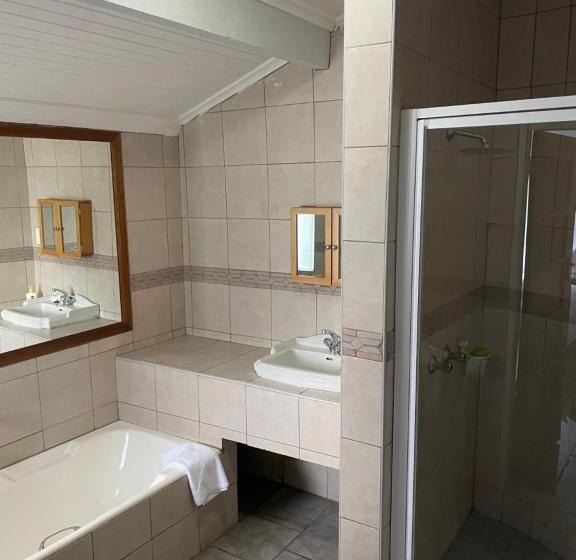 Pension Eagles View Kungwini