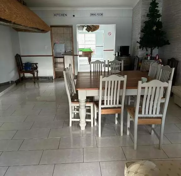 ペンション Eagles View Kungwini