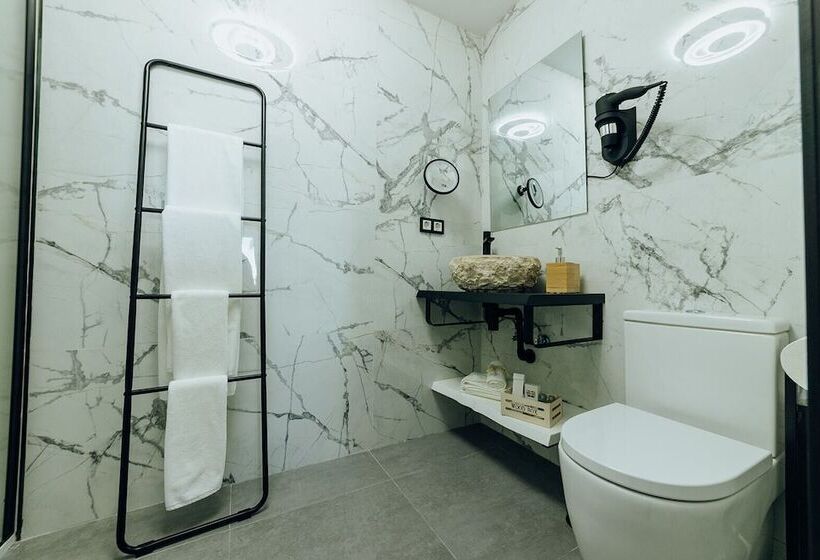 膳宿费 Hostal Luxury Nit I Dia