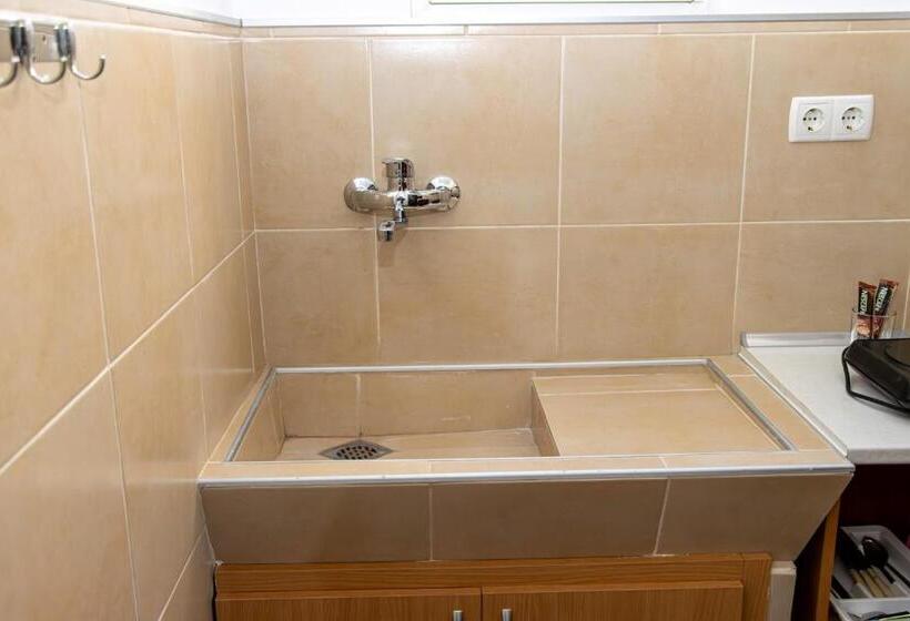 بنسيون Navial 1