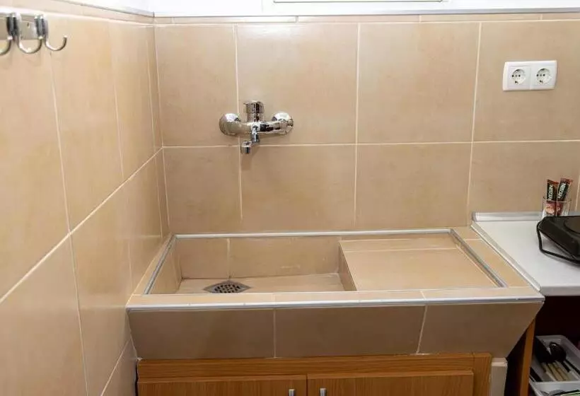 ペンション Navial 1