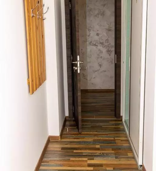 ペンション Navial 1