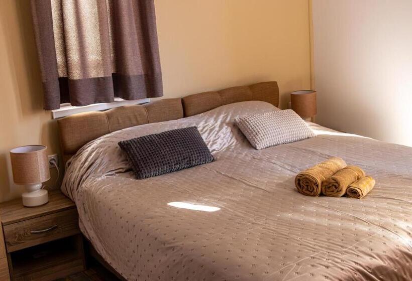 بنسيون Navial 1