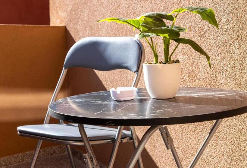 بنسيون Navial 1