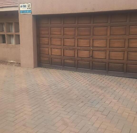 Пансион River Inn Guest H