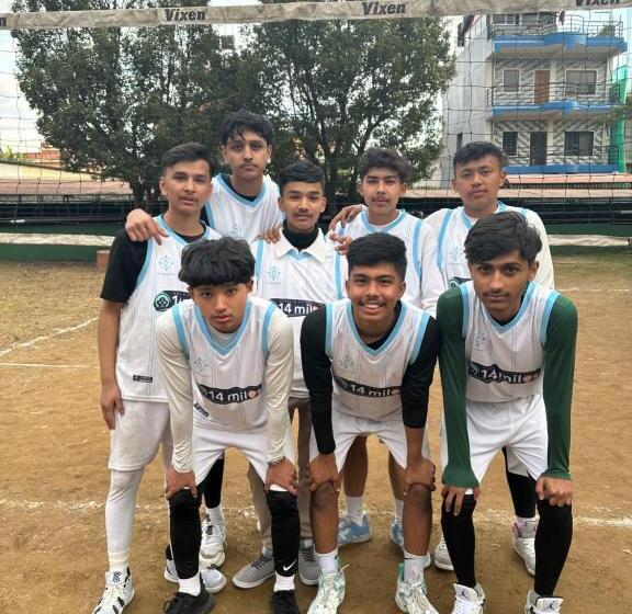 14 Miles Hotel And Restaurant