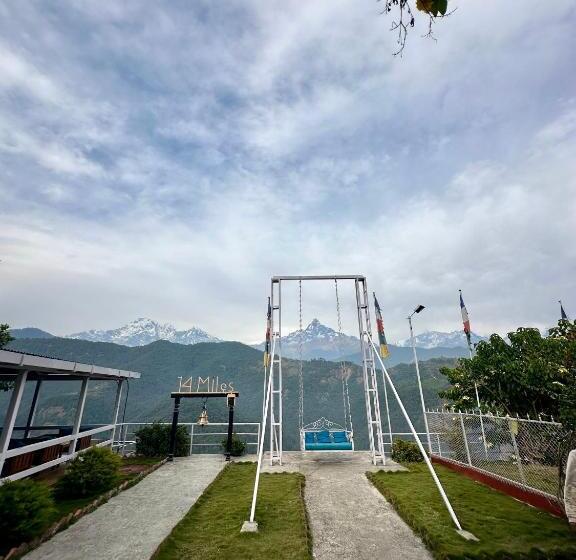 14 Miles Hotel And Restaurant