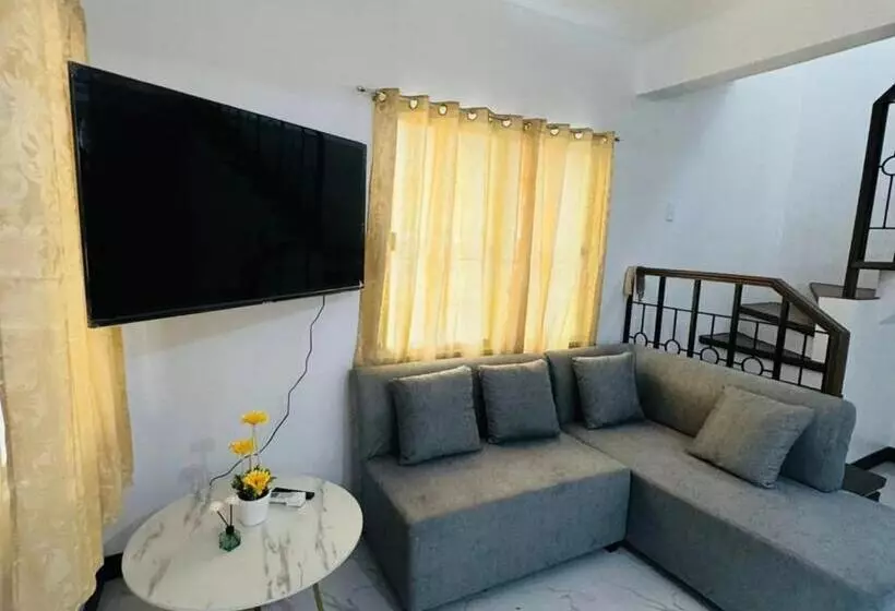 ベッドアンドブレックファースト Camella Mabini Cabanatuan