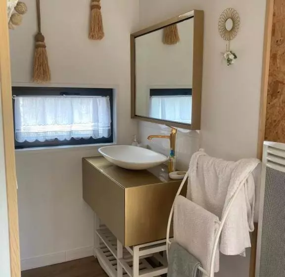 ベッドアンドブレックファースト Charmante Maison D’hôtes