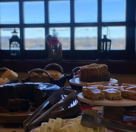 Aamiaismajoitus (B&B) Villa Panorama