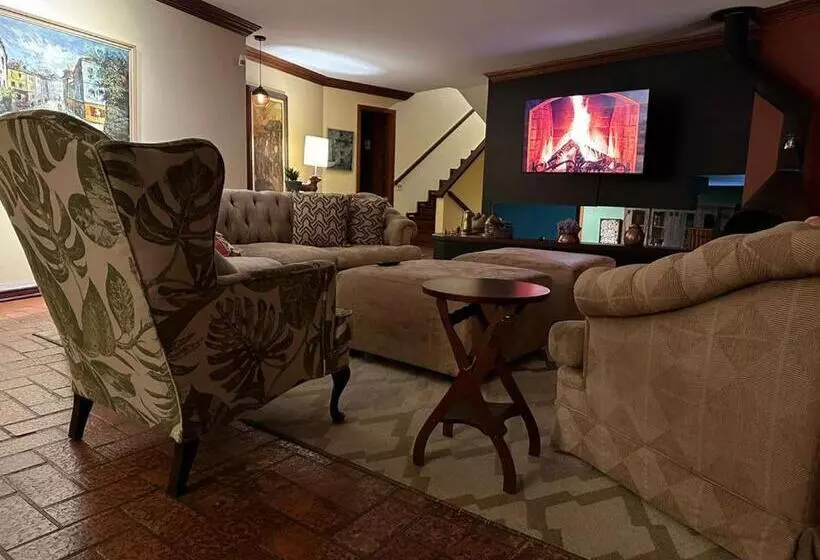 Aamiaismajoitus (B&B) Villa Panorama