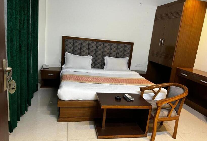 Blossom Hotel By Staykr