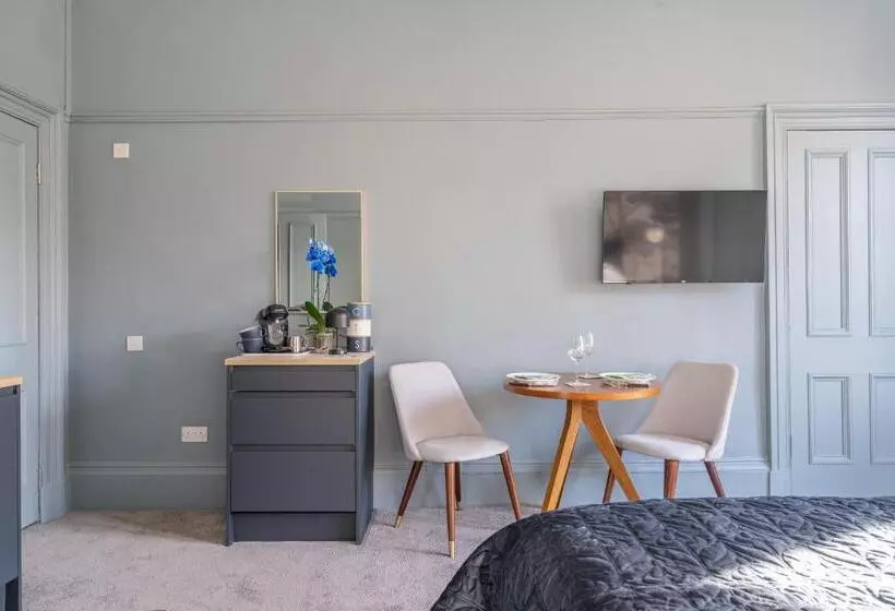 Bluebell Studio Glasgow Airport