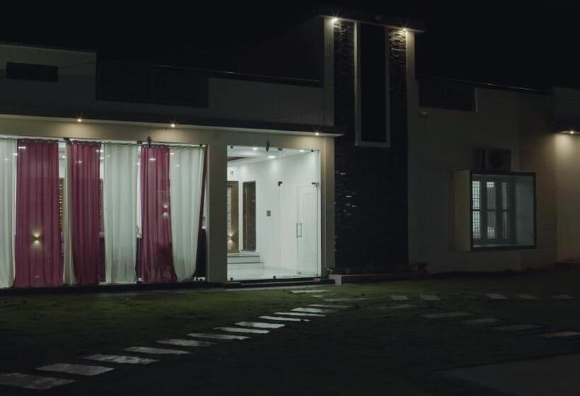 בית מלון כפרי Amber Travel House By Phr