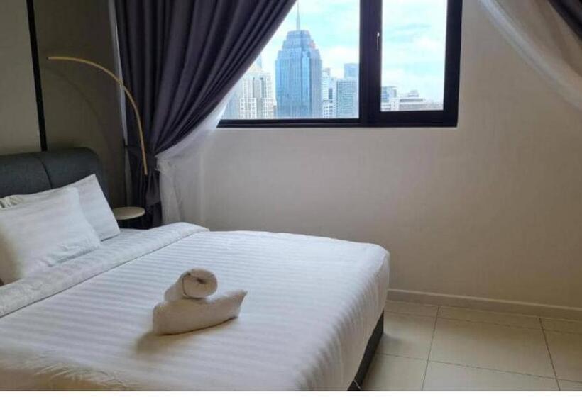 هتل Chamber Laboni Suite Kl