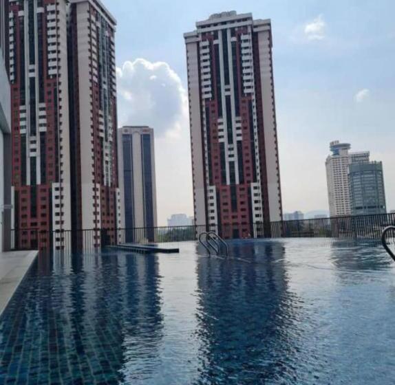 هتل Chamber Laboni Suite Kl