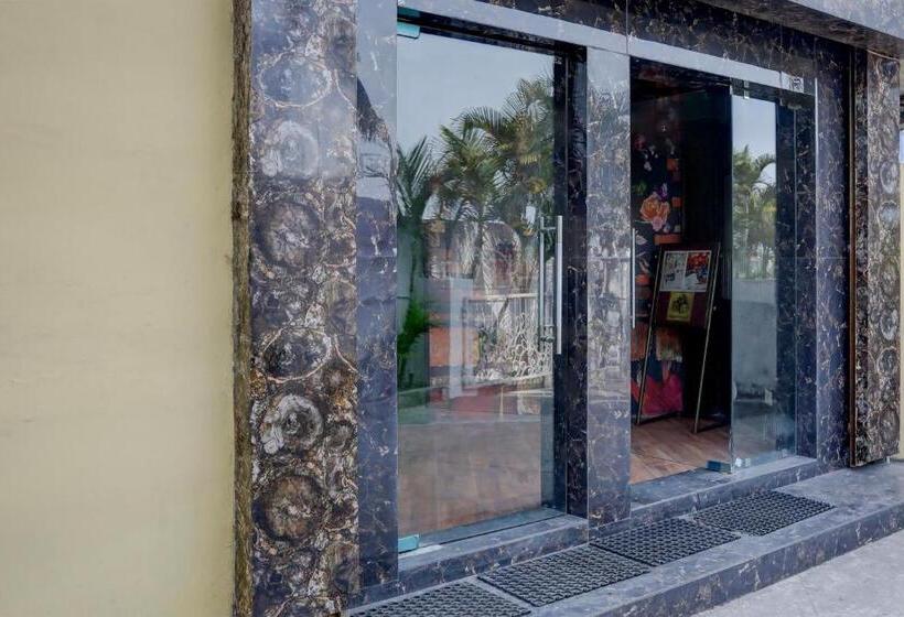 בית מלון כפרי Queens Resort