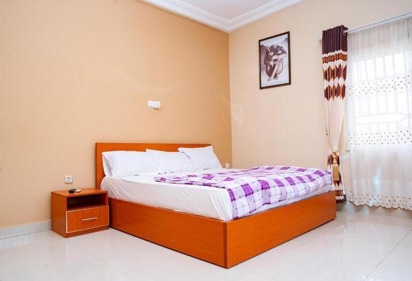 בית מלון כפרי Dannick