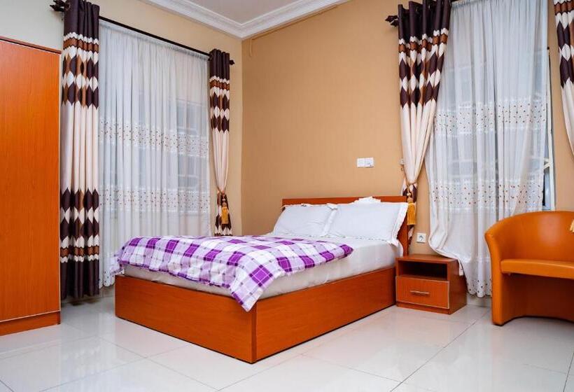 בית מלון כפרי Dannick